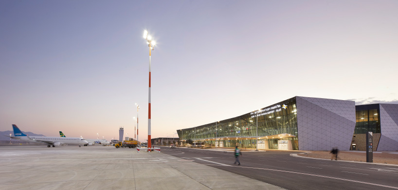 ramon international airport opens in southern israel's negev desert