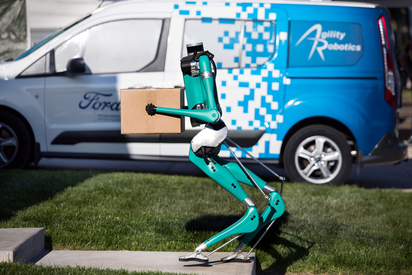 ford's foldable robot could soon be delivering your packages designboom