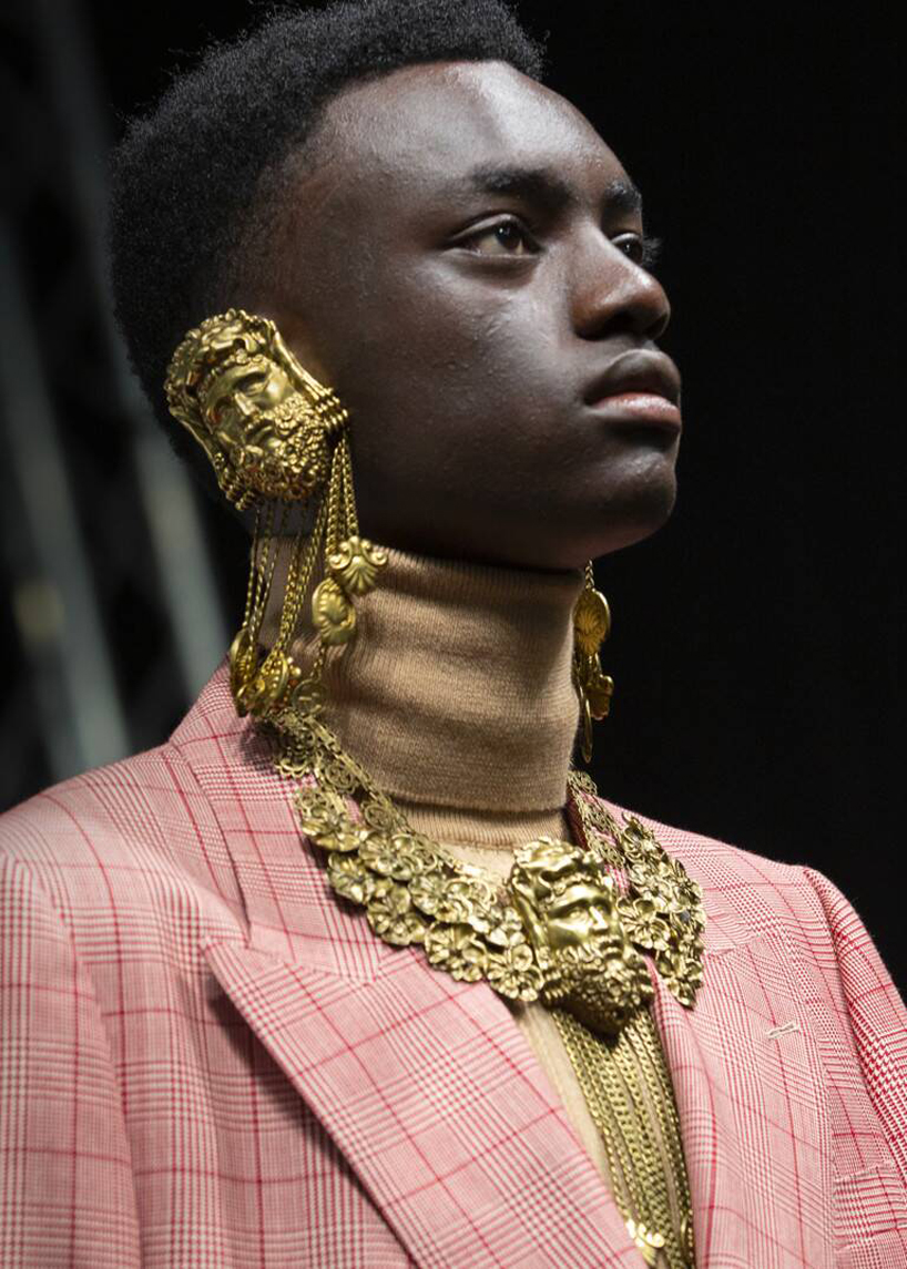 gucci declares 'my body, my choice' on the runway of cruise 2020 show designboom