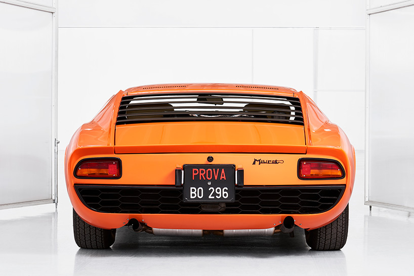 lamborghini restores arancio miura P400 from the italian job