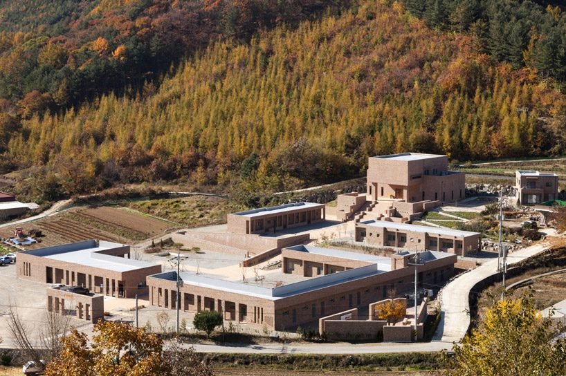 studio GAON uses 300,000 bricks to construct the jetavana buddhist temple in south korea designboom