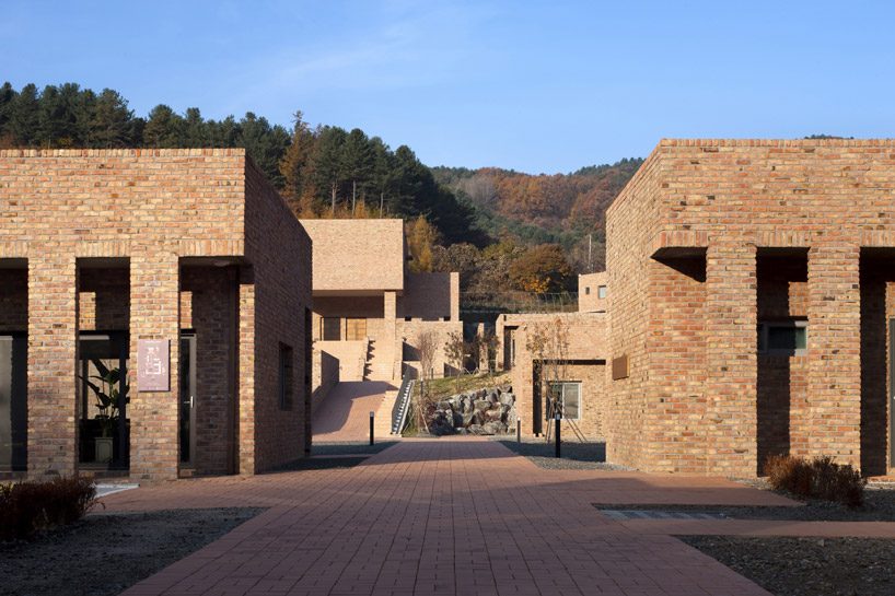 studio GAON uses 300,000 bricks to construct the jetavana buddhist temple in south korea designboom