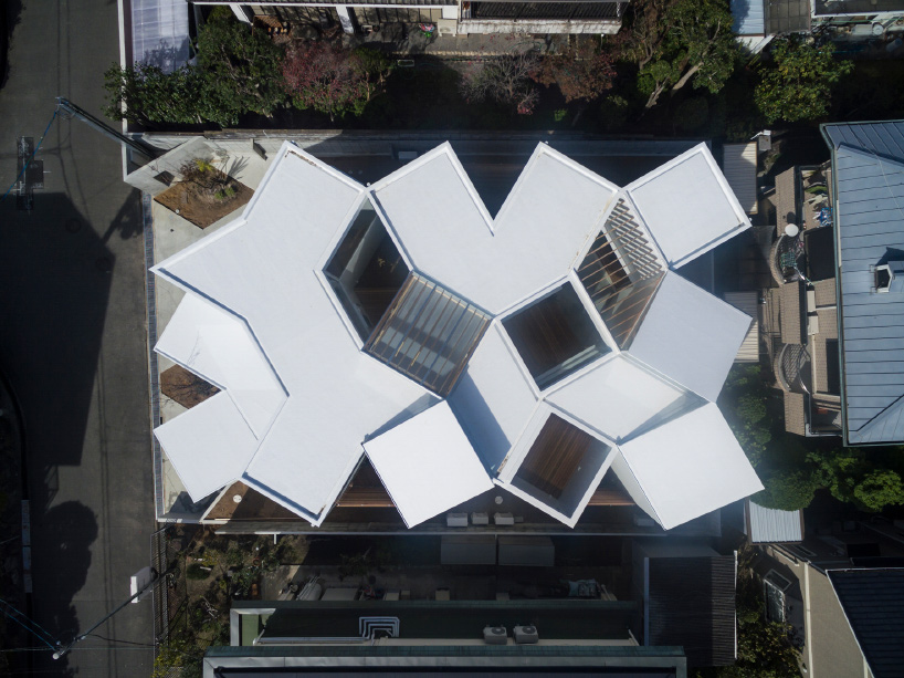 house in hokusetsu is a labyrinth house by yo shimada of tato architects