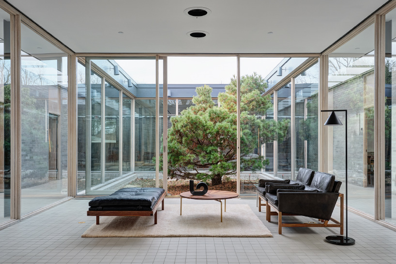 bassamfellows philip johnson