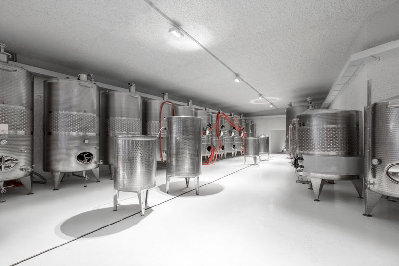 pacherhof wine cellar bergmeisterwolf