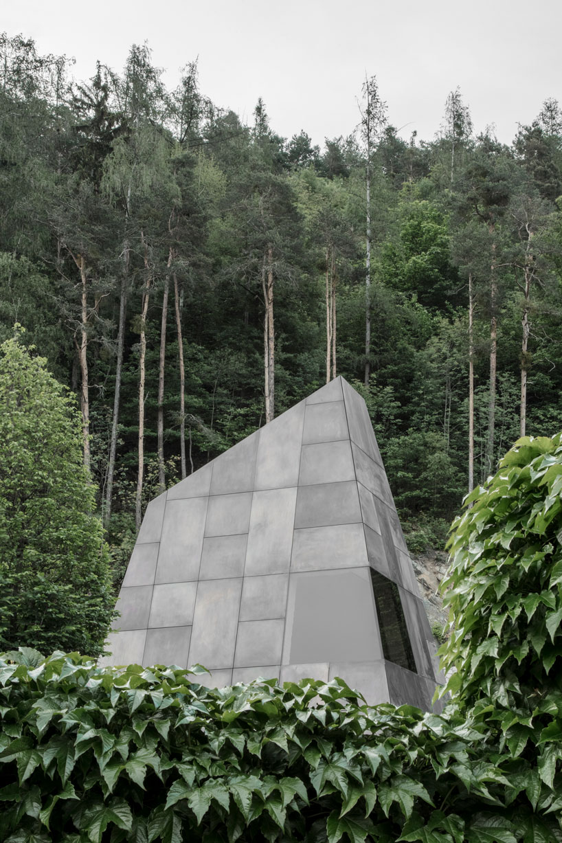 pacherhof wine cellar bergmeisterwolf