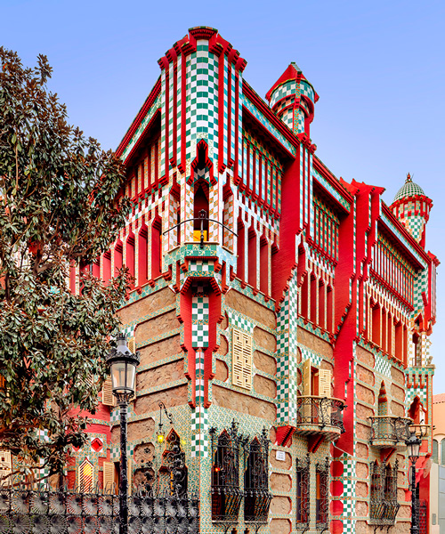 david cardelús captures bold hues and lively character of gaudí's casa vicens