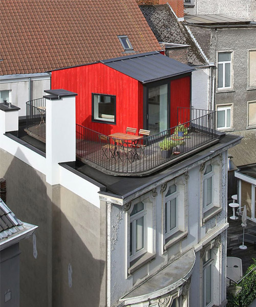 red pavilion by dierendonckblancke architects crowns belgian manor