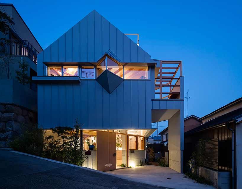 fumiaso architect & associates designs house with series of irregular spaces in kobe, japan