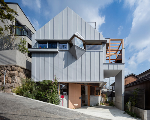 fumiaso architect & associates designs house with series of irregular spaces in kobe, japan