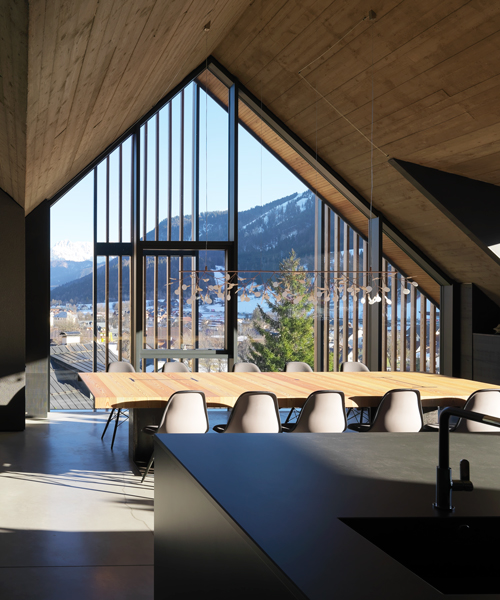 GEZA shapes an alpine holiday home to the contours of italian mountains