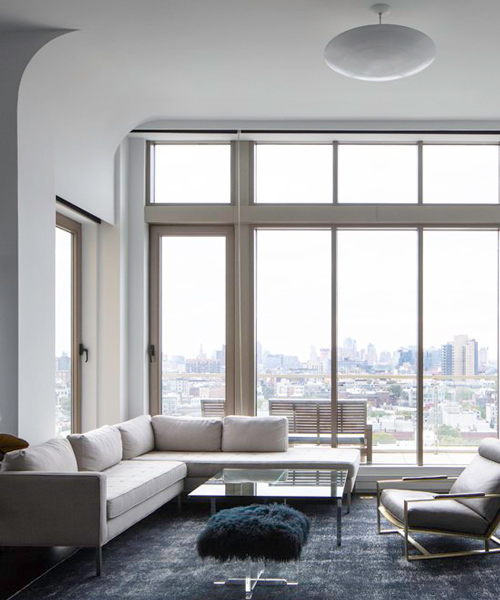 inaba williams softly curves the ceiling coving of 'williamsburg penthouse' in brooklyn