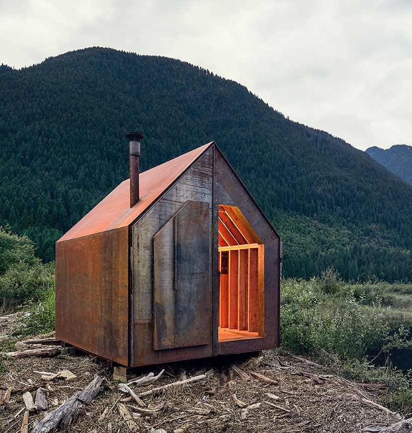 this mobile off-grid workspace is a project manager?s rustic dream