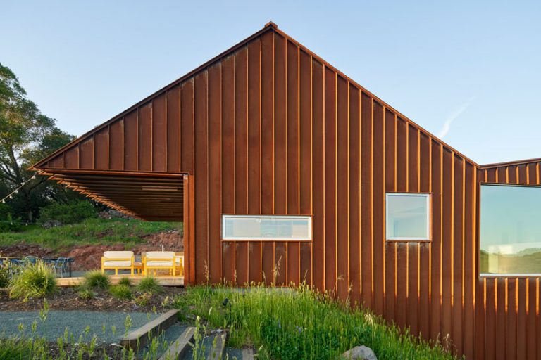 the triple barn house reflects the landscape of california's sonoma valley