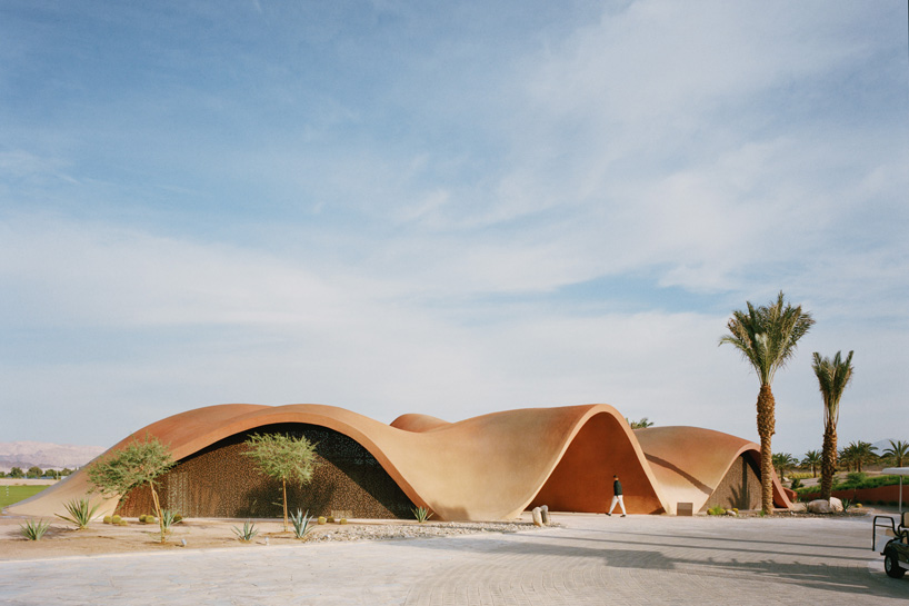 dune-like forms articulate oppenheim architecture's golf clubhouse in jordan designboom ayla golfclub