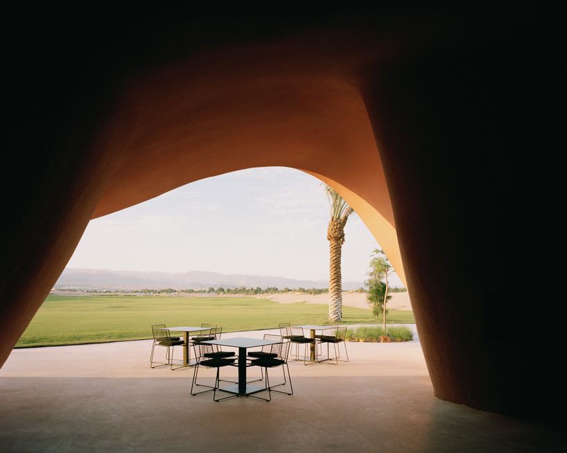 dune-like forms articulate oppenheim architecture's golf clubhouse in jordan designboom ayla golfclub