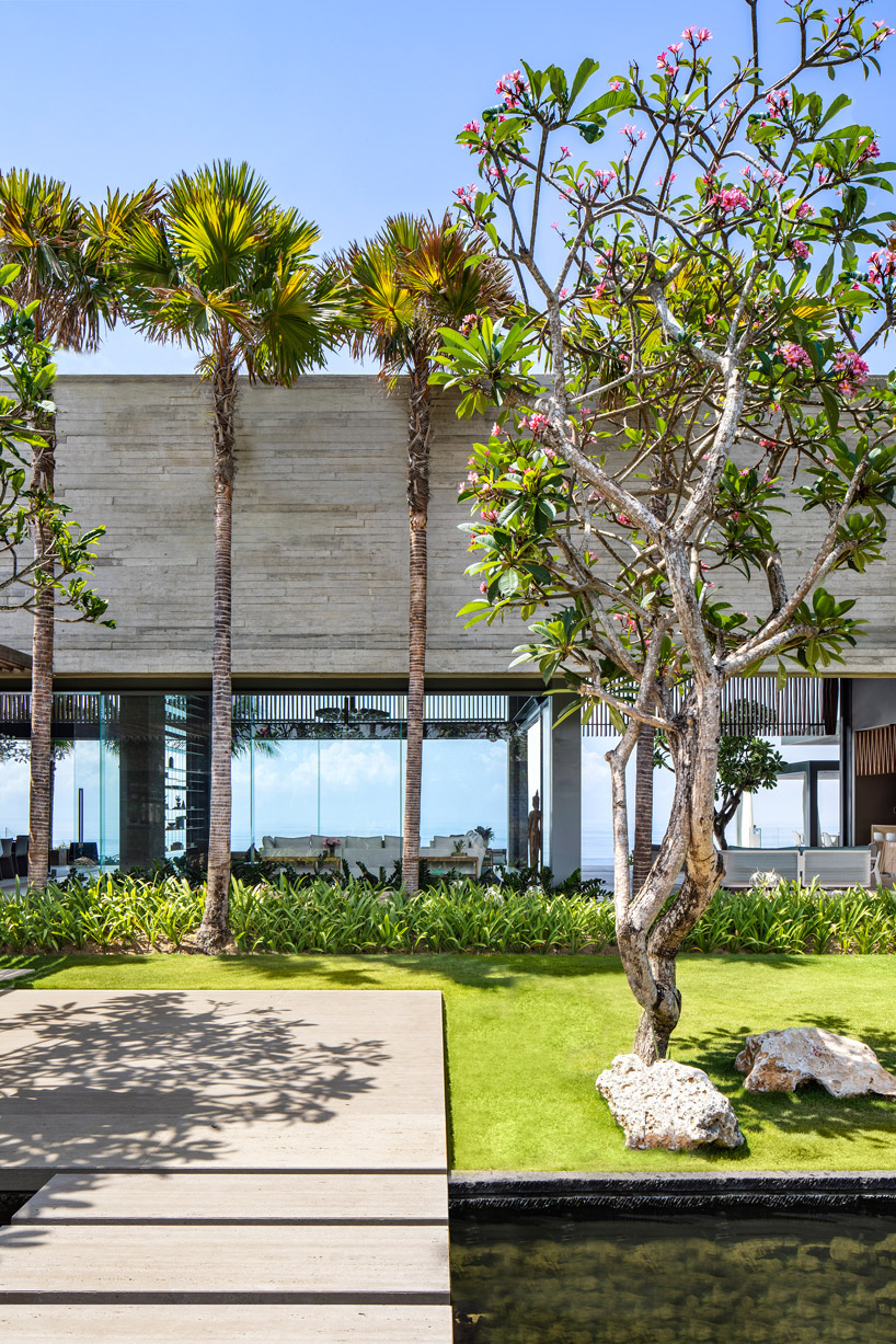 SAOTA blends indoor and outdoor space to form 'uluwatu house' in bali designboom