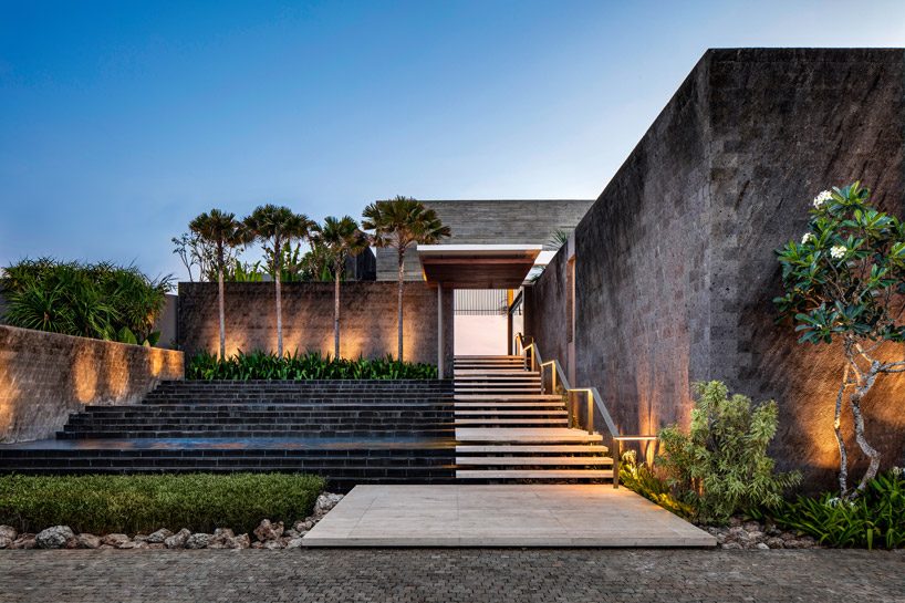 SAOTA blends indoor and outdoor space to form 'uluwatu house' in bali designboom