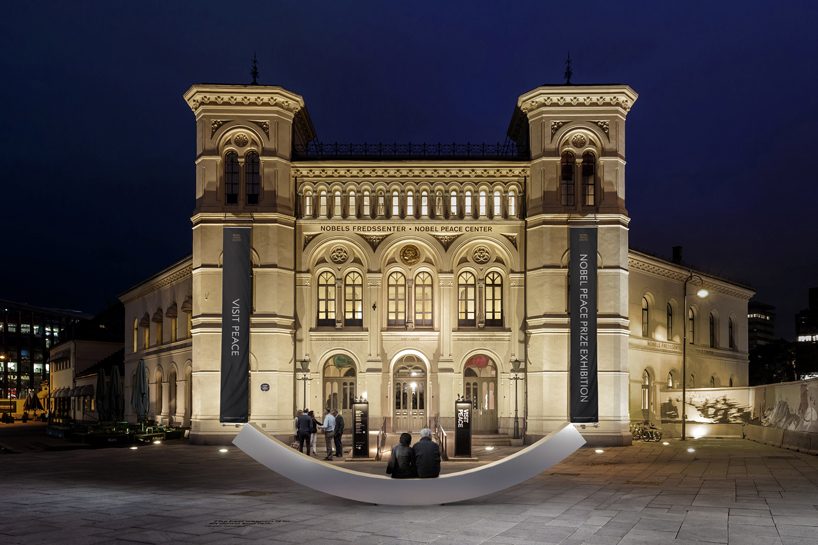 snÃ¸hetta designs the 'peace bench' as a symbol of diplomacy and dialogue at UN headquarters designboom