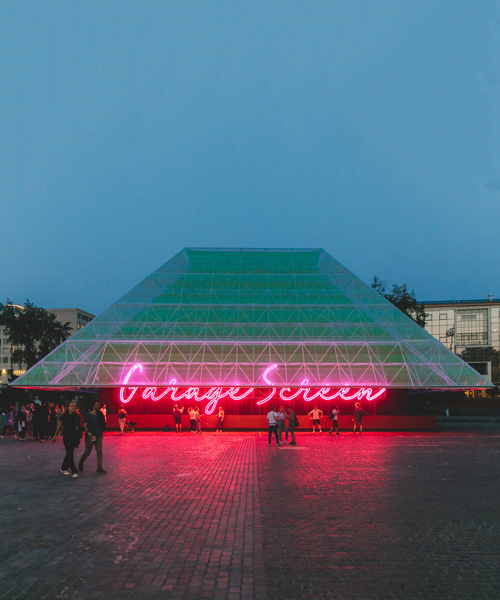 syndicate's reflective pyramid for garage museum's summer movie theater opens in moscow