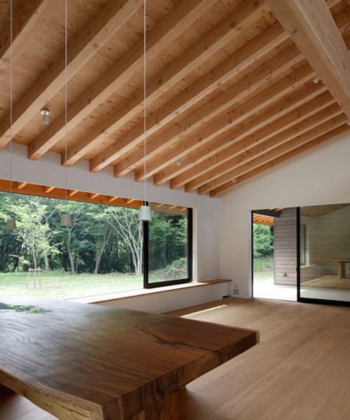 TAPO utilizes timber to build the 'villa in sakura' weekend house in rural japan