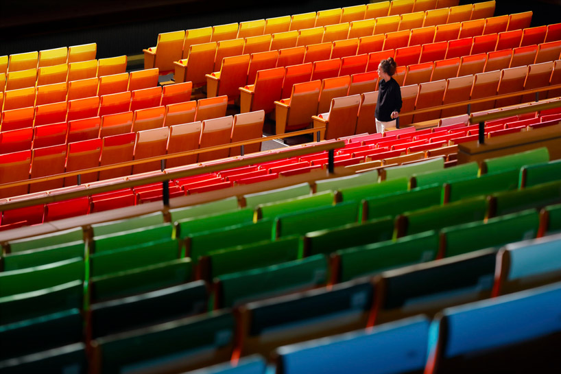 emmanuelle-moureaux-1000-colors-wave-imabari-color-show-japan-07-23-2019-designboom