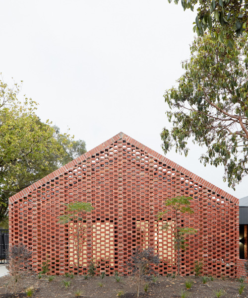 breathe architecture wraps 'bardolph gardens' houses in recycled brick façade in australia
