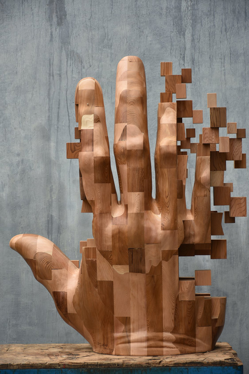 Pixelated Wood Sculptures Carved by Hsu Tung Han — Colossal