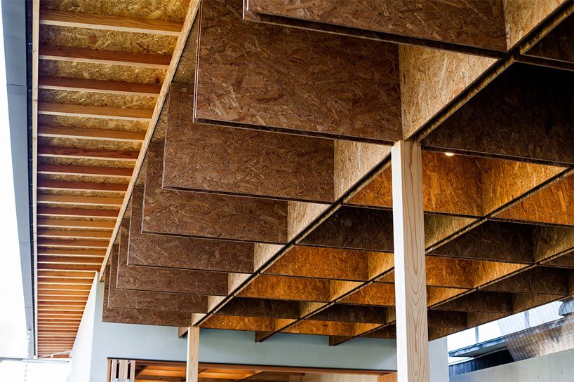 Furumori Koichi Architects Tops Japanese House With Wooden Lattice