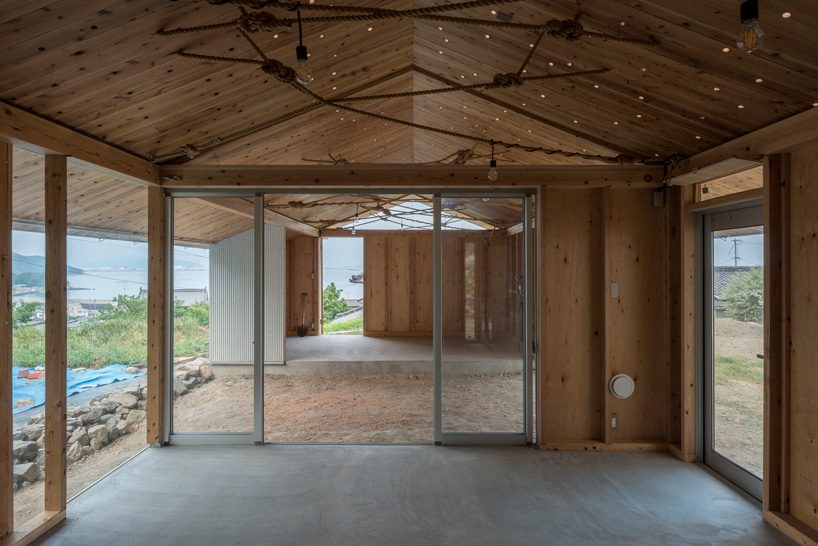 Icada Tops Japanese House With Roof Of Numerous Knotholes