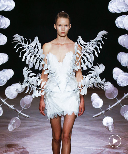 iris van herpen sculpts 'kinetic couture' that moves as models walk the runway