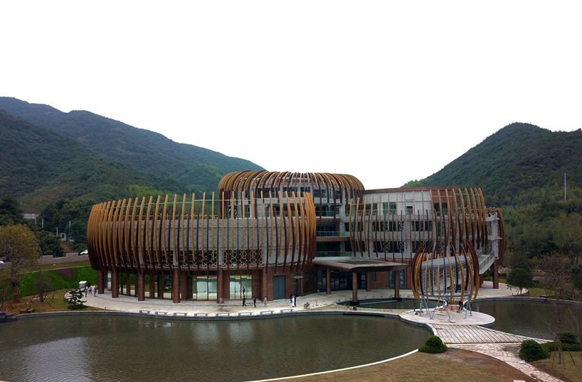 JADE+QA & stylus studio combine organic forms in the joe lalli narada resort hotel in china