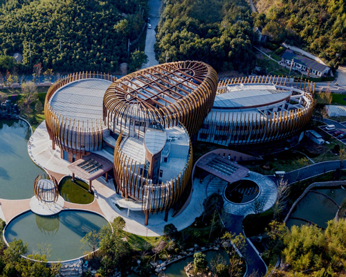 JADE+QA & stylus studio combine organic forms in the joe lalli narada resort hotel in china