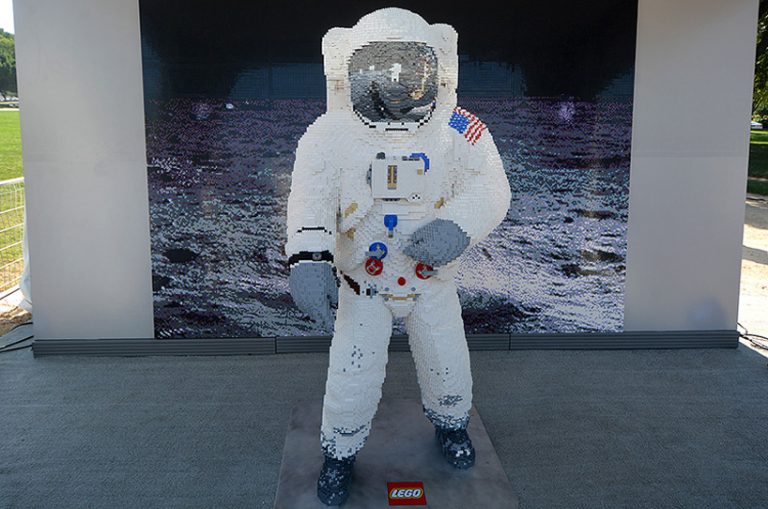 LEGO builds a life-size version of buzz aldrin's apollo 11 spacesuit