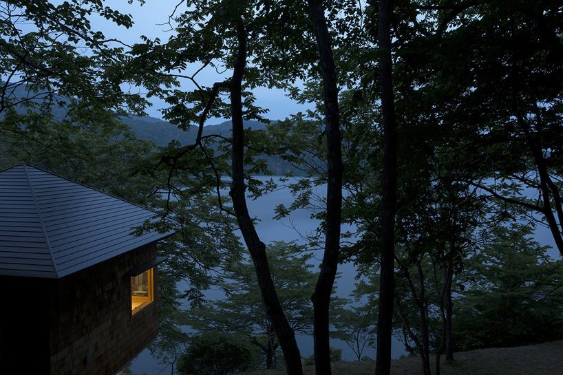 yashima architect & associates builds 37 sqm weekend house on the shores of japanese lake