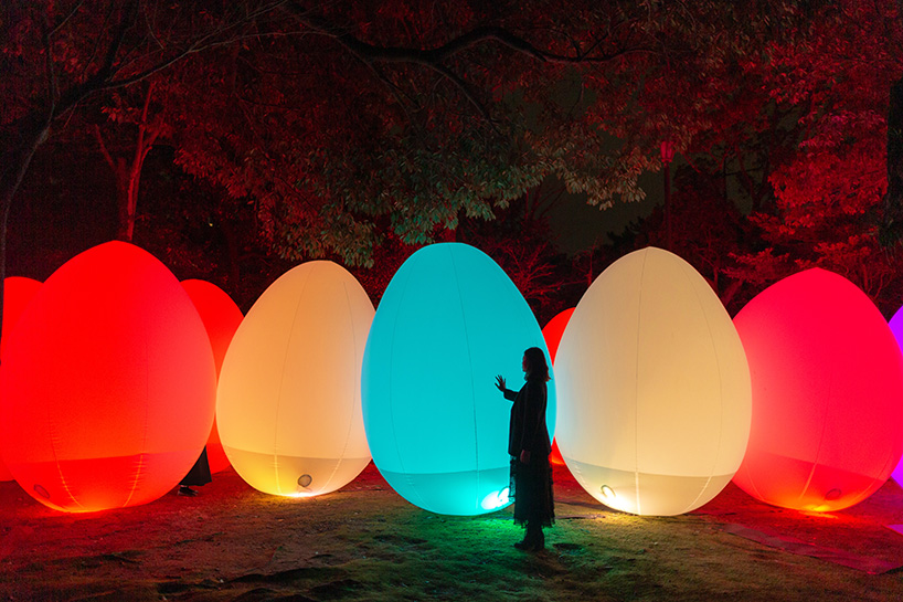 teamLab expands kyoto's digitized forest with new immersive installation designboom