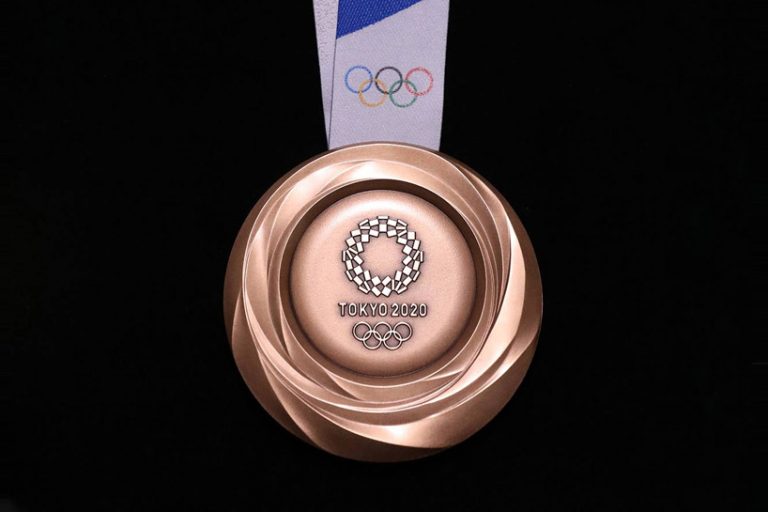 tokyo 2020 olympic medals made from recycled phone metals are unveiled