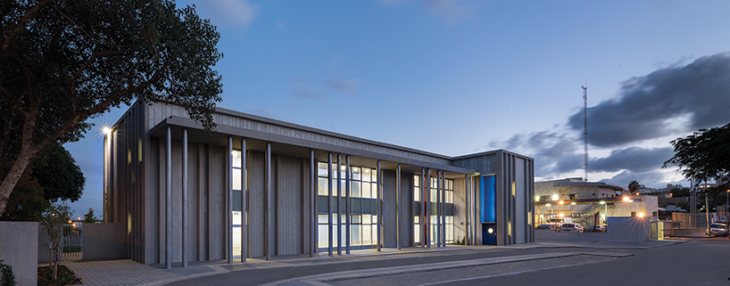 golany architects blends accessibility provisions into community center in israel