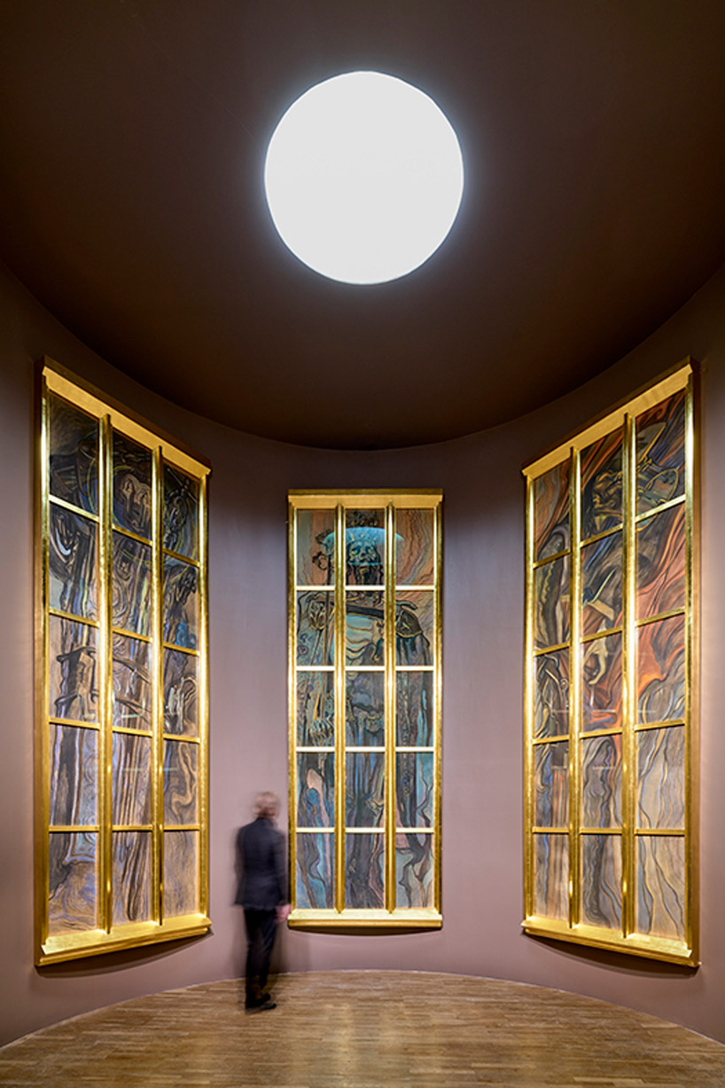 NArchitekTURA designs exhibition for prominent artist in the national museum in krakow