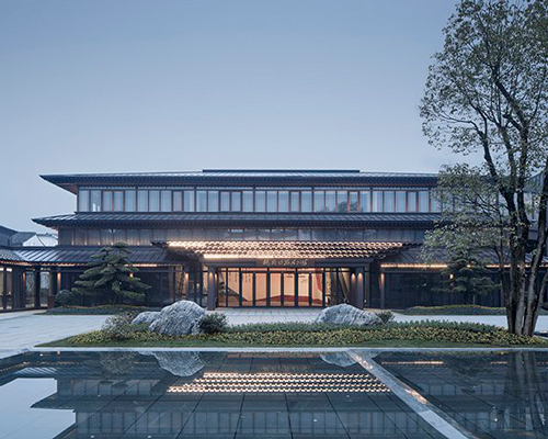 exhibition hall leading into old chinese town by the 9th institute of architectural design and research