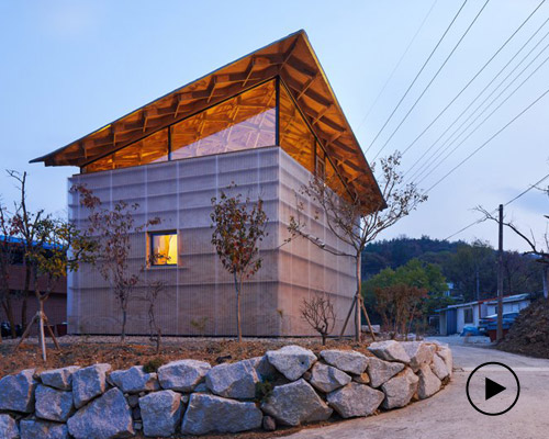 an intricate wooden canopy tops JK-AR's house of three trees in south korea