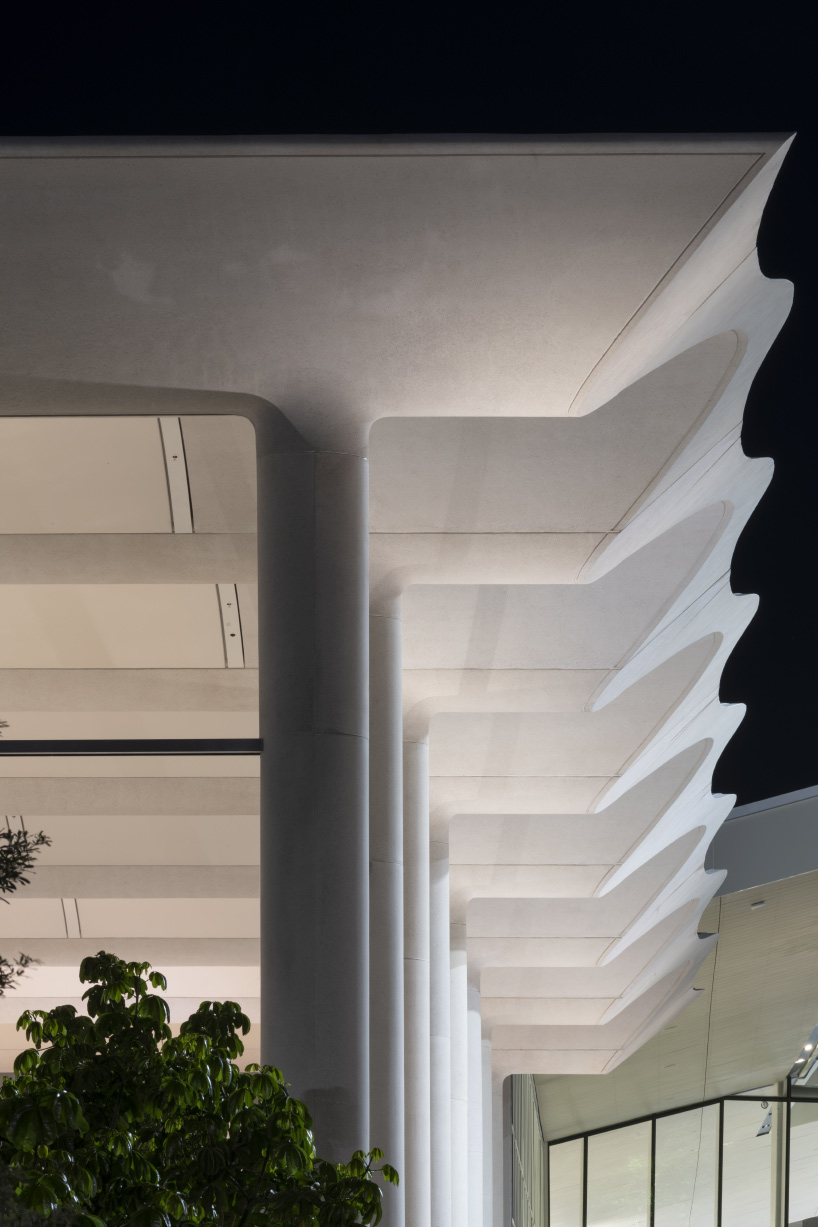 foster + partners completes miami's latest apple store