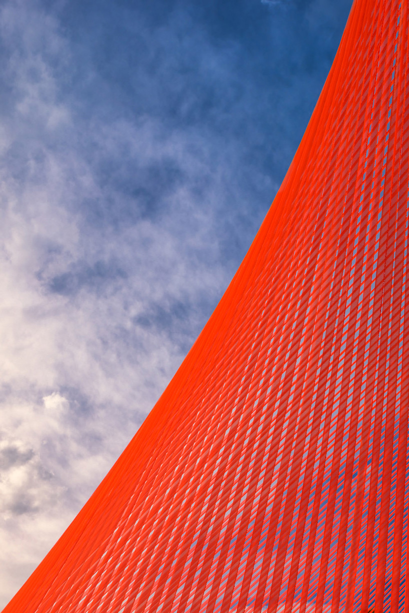 behin ha builds temporary shade installation in ohio using scrap mesh fabric