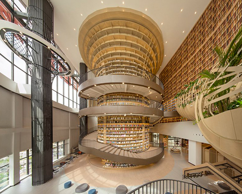 HMA forms M.I. bookstore around a massive circular bookcase in china