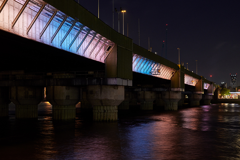 first phase of illuminated river lights up the thames in london