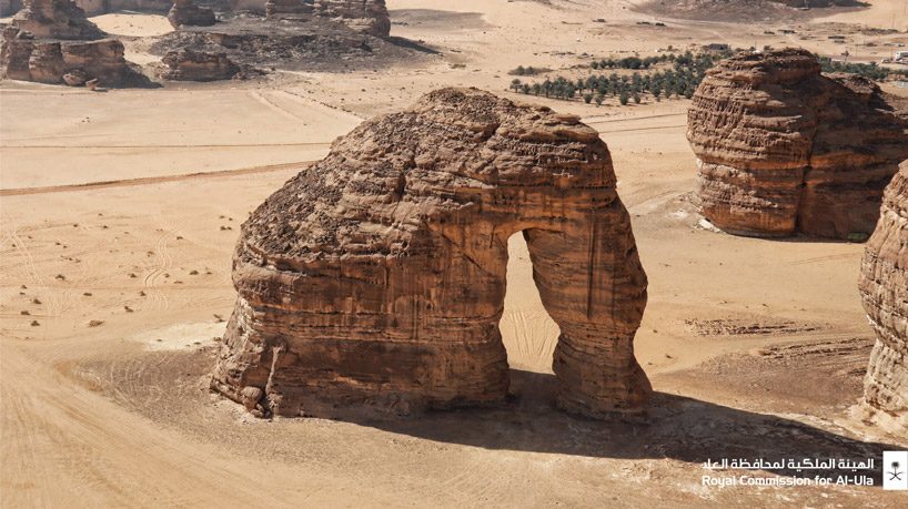 jean nouvel to design a luxury resort among the rocks of al ula in saudi arabia designboom