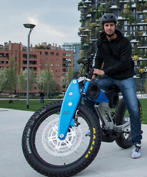 Moto Parilla Carbon Mimetica - Electric Moped 2023