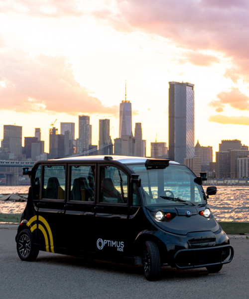 new york's first self-driving cars transport passengers at the brooklyn navy yard