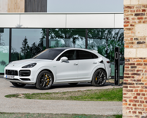 2020 porsche cayenne family turn green with electric hybrid models