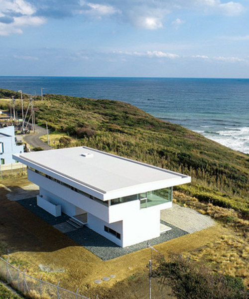 TAPO builds horizon house on a japanese hillside to frame views of the ocean